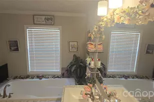 77 Raccoon Rdg, Marion, NC 28732 - Photo 6