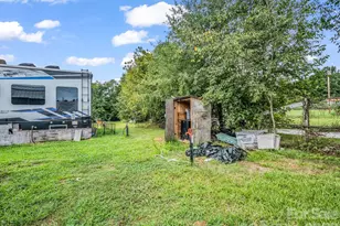588 Hog Pen Branch Rd, Mooresboro, NC 28114 - Photo 14