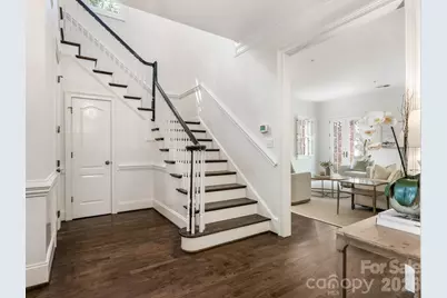 221 Crownsgate Court, Charlotte, NC 28207 - Photo 6