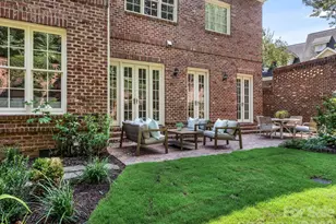 221 Crownsgate Ct, Charlotte, NC 28207 - Photo 26