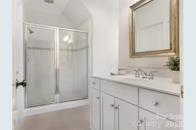 221 Crownsgate Court, Charlotte, NC 28207 - Photo 24