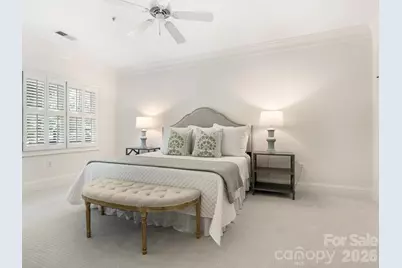 221 Crownsgate Court, Charlotte, NC 28207 - Photo 18