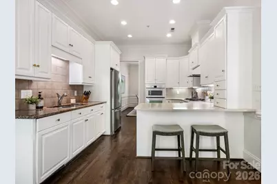 221 Crownsgate Court, Charlotte, NC 28207 - Photo 12