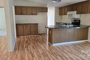176 Crown Ct, Kings Mountain, NC 28086 - Photo 6