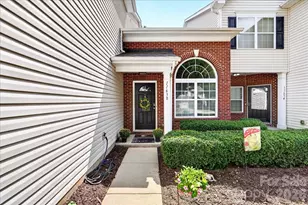 11638 Stockdale Ct, Pineville, NC 28134 - Photo 2