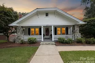 618 S Poplar St, Lincolnton, NC 28092 - Photo 2