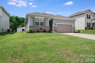3036 Blf Hl Ln, Charlotte, NC 28215 - Photo 1