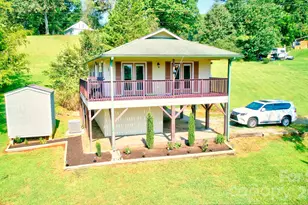 38 Country Ln, Franklin, NC 28734 - Photo 1