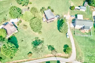 38 Country Ln, Franklin, NC 28734 - Photo 16
