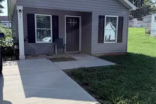 47 14th St SE, Hickory, NC 28602 - Photo 2