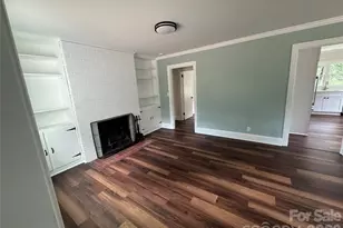 413 Elizabeth St, Gastonia, NC 28054 - Photo 2