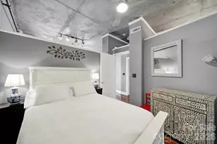 505 E 6th St, Charlotte, NC 28202 - Photo 20