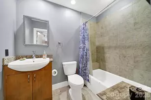 505 E 6th St, Charlotte, NC 28202 - Photo 22