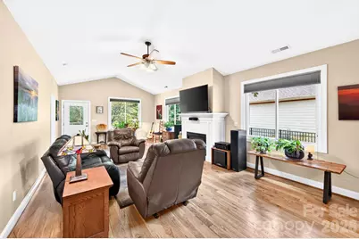 22 Banks Town Road, Weaverville, NC 28787 - Photo 4