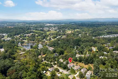 22 Banks Town Road, Weaverville, NC 28787 - Photo 2