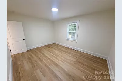 531 E Front Street, Statesville, NC 28677 - Photo 8