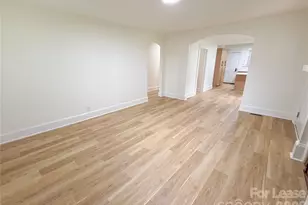 531 E Front St, Statesville, NC 28677 - Photo 6
