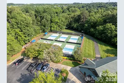 4409 Squirrel Trail Lane, Charlotte, NC 28269 - Photo 10