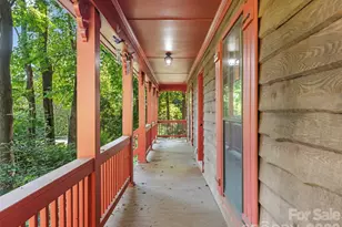 14200 Hackamore Dr, Matthews, NC 28105 - Photo 4