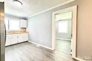 301 Magnolia St, Granite Falls, NC 28630 - Photo 14