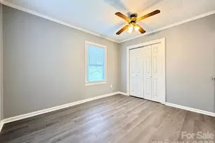 301 Magnolia St, Granite Falls, NC 28630 - Photo 10