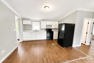 2802 Sycamore Rd, Jefferson, SC 29718 - Photo 2