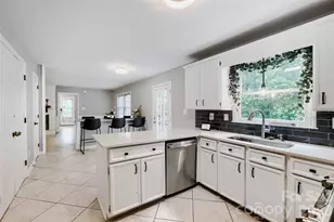 7309 Leesburg Rd, Charlotte, NC 28215 - Photo 8