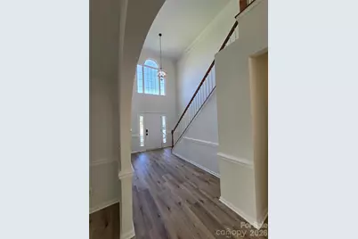 8800 Cavonnier Lane, Charlotte, NC 28216 - Photo 4