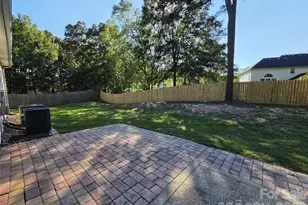 8800 Cavonnier Ln, Charlotte, NC 28216 - Photo 26