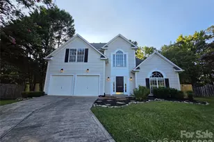 8800 Cavonnier Ln, Charlotte, NC 28216 - Photo 1