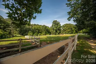 340 Whippoorwill Ln, Mount Holly, NC 28120 - Photo 4