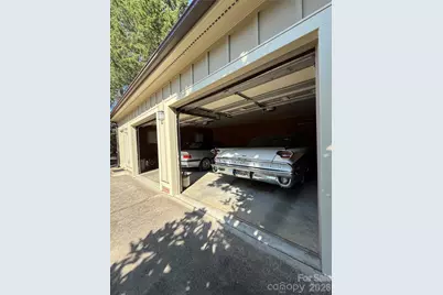 2218 Norcross Place, Charlotte, NC 28205 - Photo 24