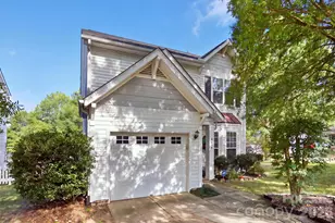 9639 Corbett Square Ln, Charlotte, NC 28214 - Photo 2