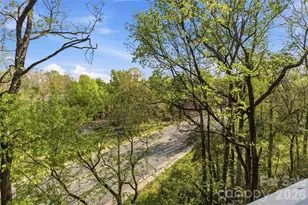1000 E Woodlawn Rd, Charlotte, NC 28209 - Photo 32