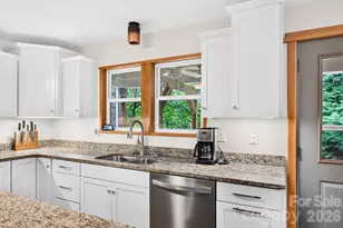 15 Riverlink Ln, Asheville, NC 28806 - Photo 10