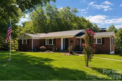 2210 19th Avenue SE, Hickory, NC 28602 - Photo 1