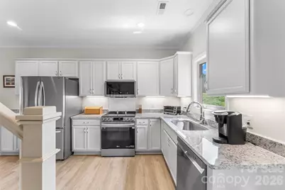 962 Trial Place, Newton, NC 28658 - Photo 4