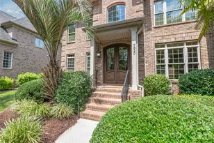 7320 Summerlin Pl, Charlotte, NC 28226 - Photo 2