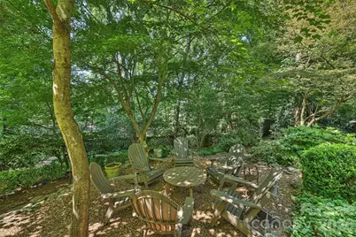 2115 Foxcroft Woods Lane, Charlotte, NC 28211 - Photo 40