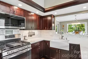 146 Overlook Dr, Flat Rock, NC 28731 - Photo 16