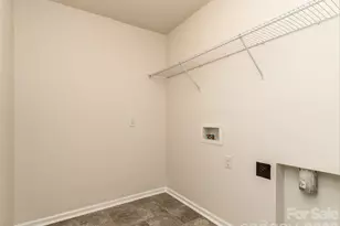 10433 Honeyfur Ct, Charlotte, NC 28278 - Photo 32