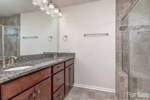 10433 Honeyfur Ct, Charlotte, NC 28278 - Photo 30