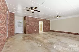 2819 Randolph Rd, Statesville, NC 28625 - Photo 14