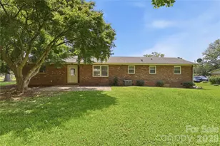2819 Randolph Rd, Statesville, NC 28625 - Photo 26