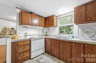 4904 Hwy 90 Hwy, Collettsville, NC 28611 - Photo 10