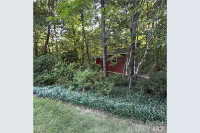 8805 Crosstimbers Drive, Charlotte, NC 28215 - Photo 4