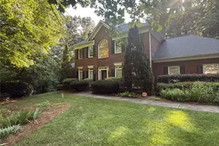 8805 Crosstimbers Dr, Charlotte, NC 28215 - Photo 2