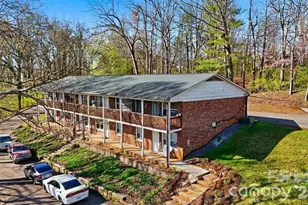 1075 7th Ave NW, Hickory, NC 28601 - Photo 2