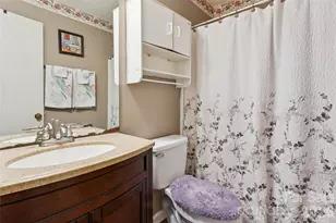 2114 Varden Ct, Charlotte, NC 28208 - Photo 20