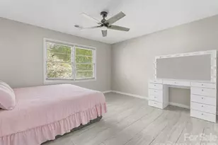 71 Harvey Osteen Rd, Zirconia, NC 28790 - Photo 8